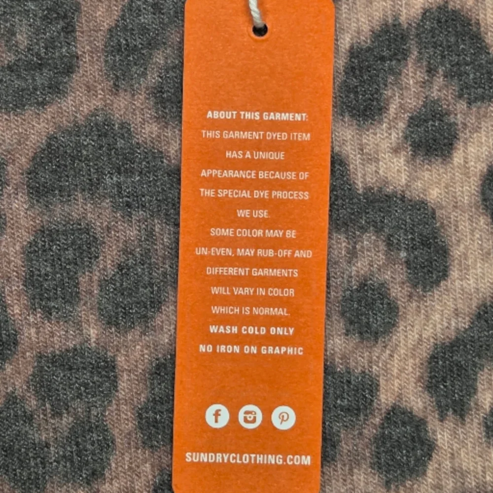 Sundry Leopard Print Pullover Soft Cozy Brown Animal Print Sweater Medium NWT